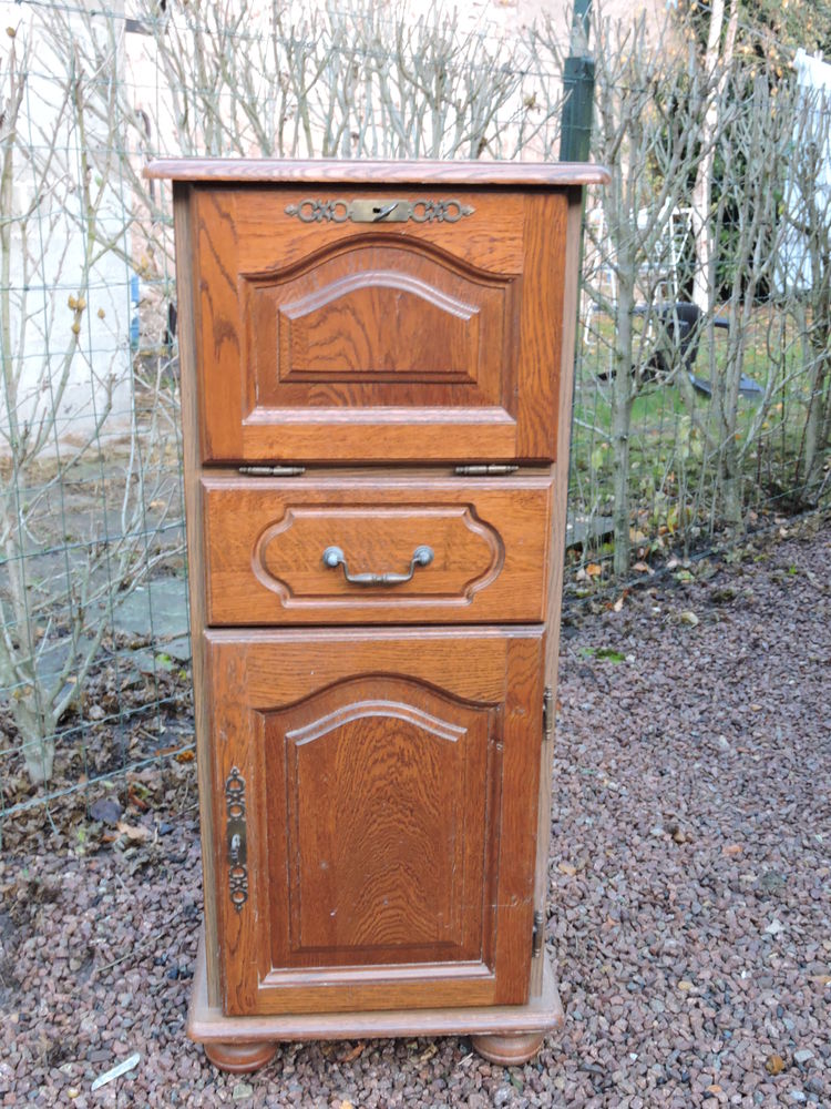 Meuble t�l�phone ou confiturier 70 F�re-en-Tardenois (02)