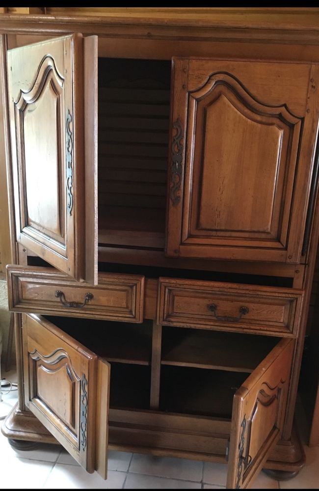 Meuble t�l�vision en ch�ne 500 Bazoches-sur-le-Betz (45)