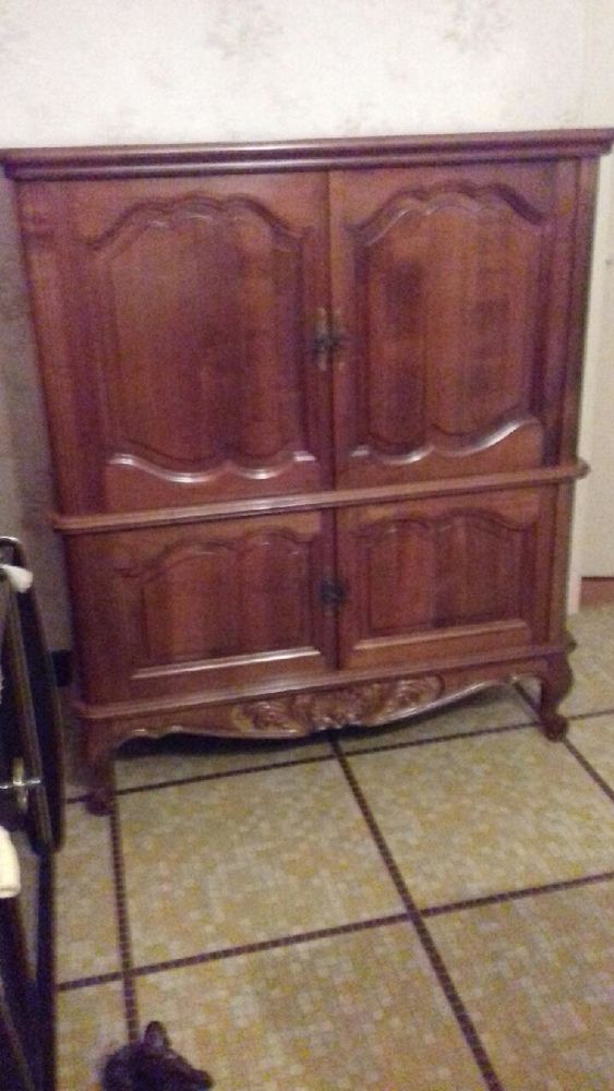 Meuble t�l�vision merisier massif 450 Craponne (69)