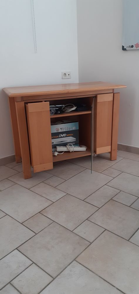 meuble de t�l�vision 
40 �chenoz-la-M�line (70)