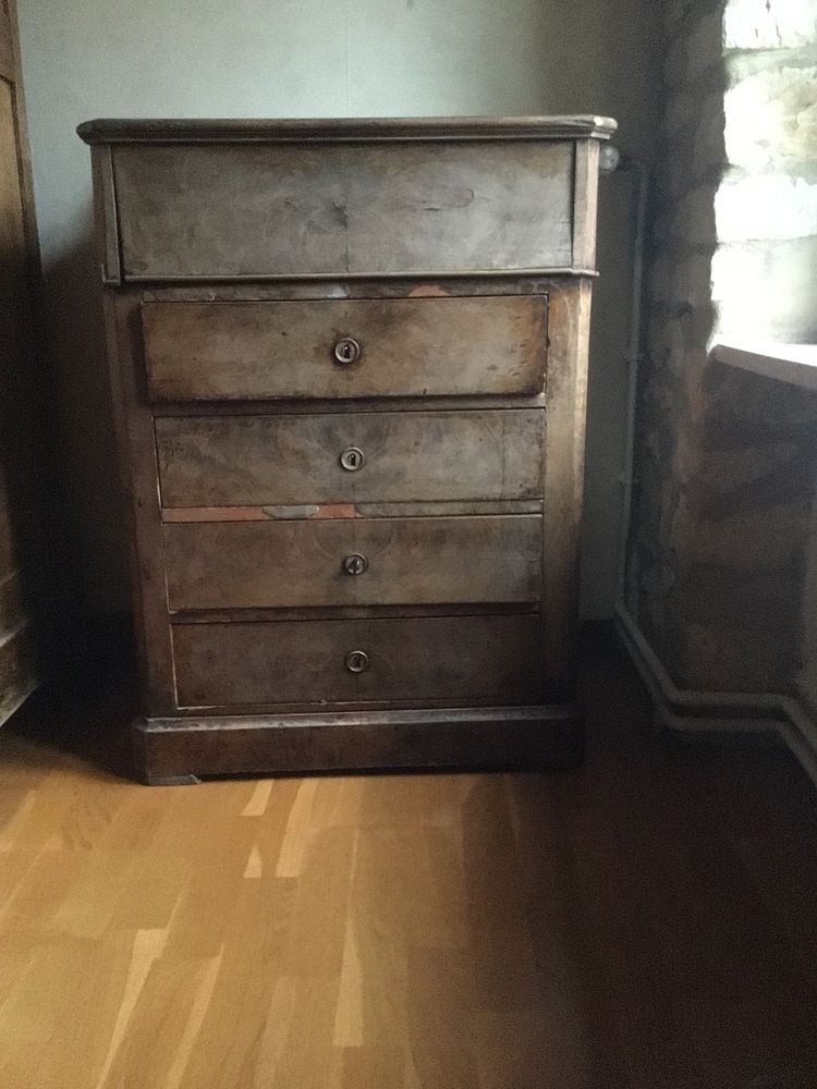 Meuble de toilette tr�s ancien � tiroirs et plateau marbre 75 Beauvoir (89)