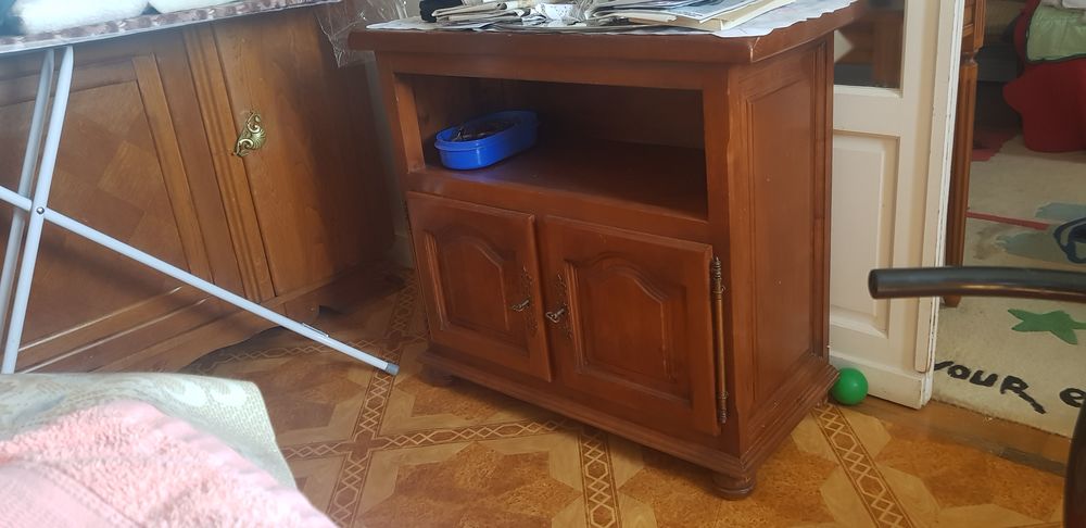 Meuble bas tr�s jolie 40 L'�le-Saint-Denis (93)