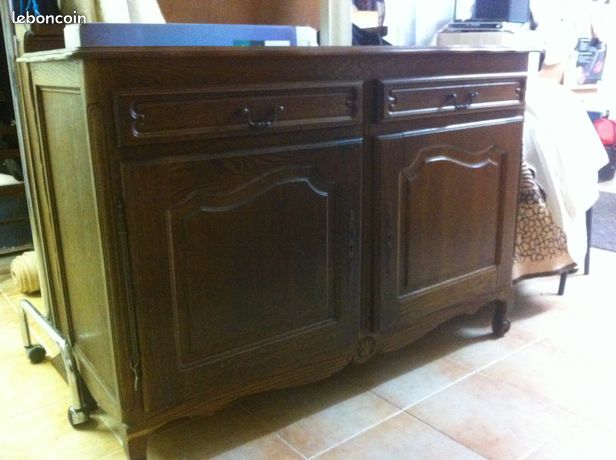Meuble vaisselier ch�ne massif a custumis�, c�rus�... 0 La Celle-Saint-Cloud (78)