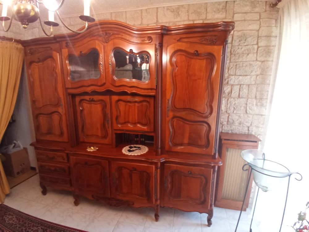 Meuble Vaisselier Noyer massif. 0 Aubagne (13)