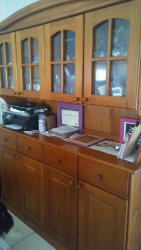 Meuble vaisselier vitrine en bois en tr�s bonne �tat 90 Villiers-sur-Orge (91)