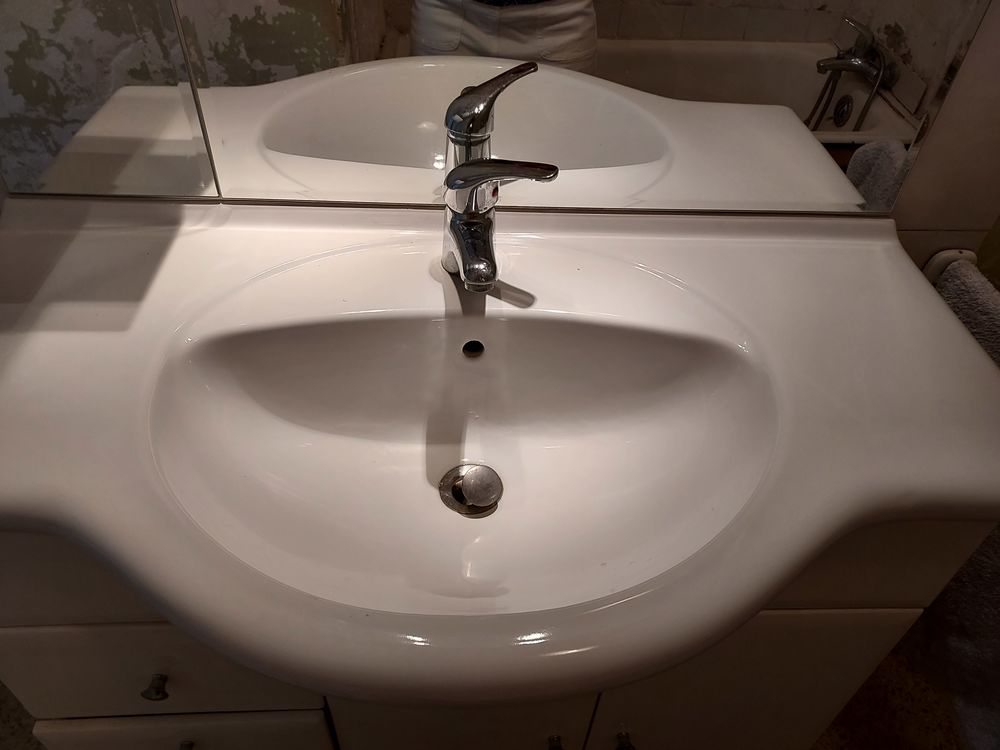 Meuble vasque salle de bains avec miroir 120 Grasse (06)