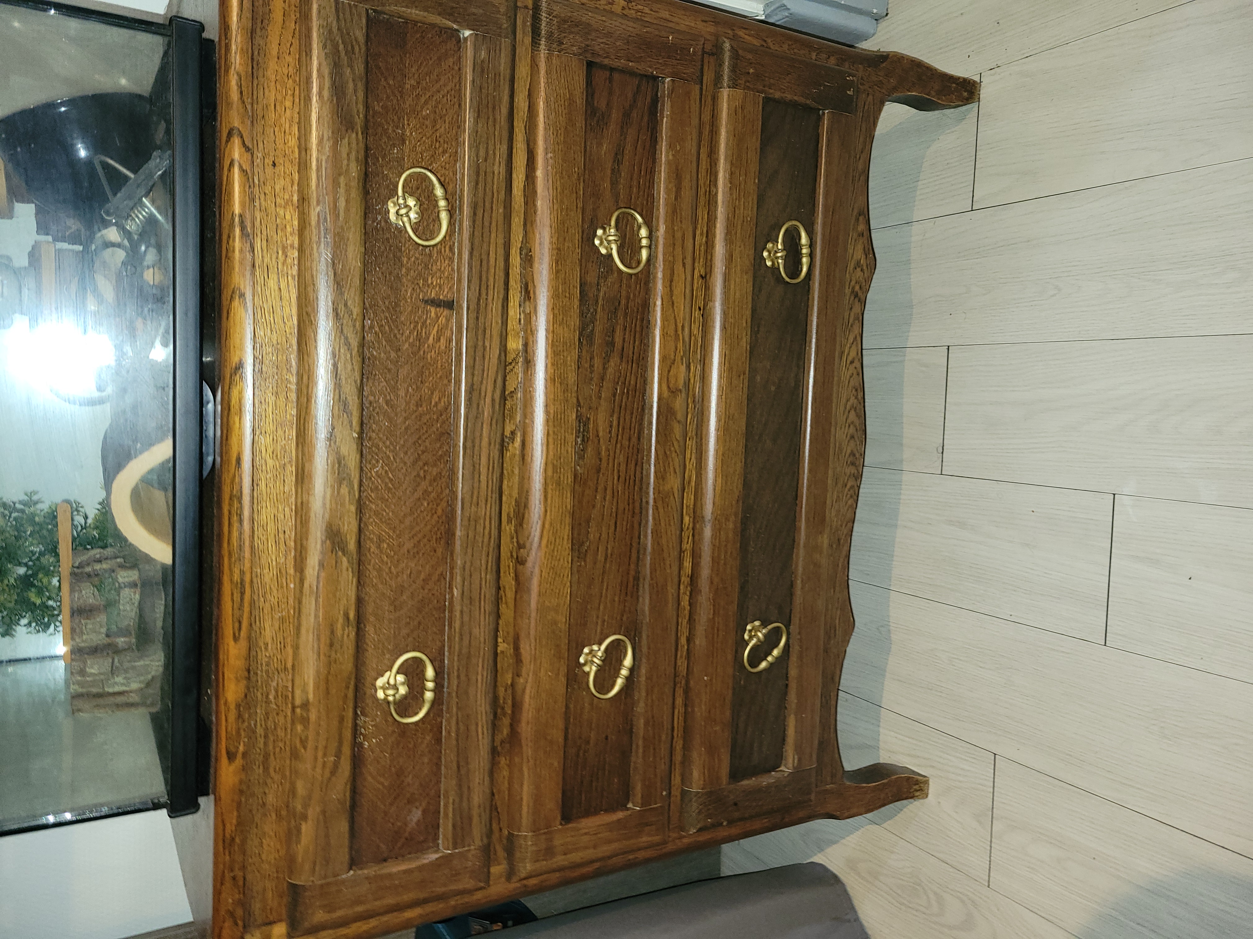 Meuble en v�ritable ch�ne 80 Troyes (10)