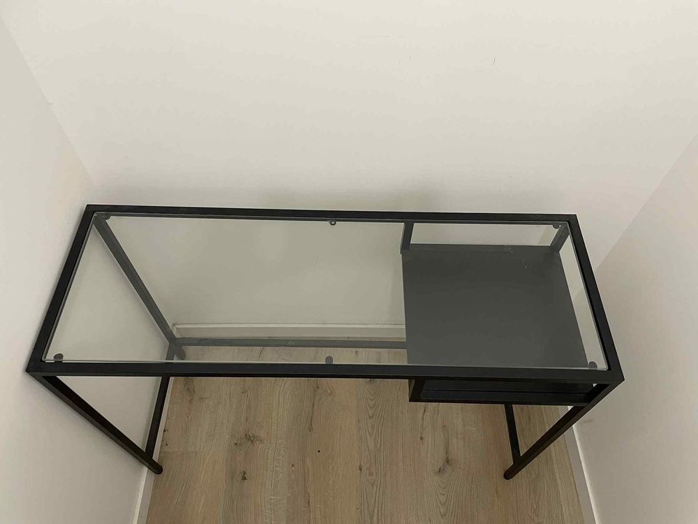  meuble en verre  tres bonne etat
, 70 Bailleul (59)