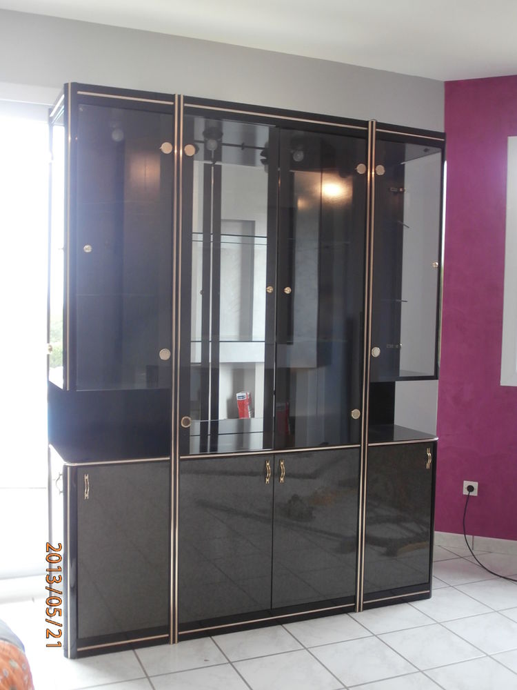 meuble vitrine contemporain avec luminaire interieur 100 Trept (38)