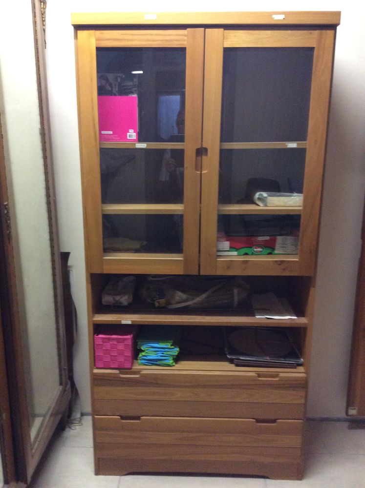 Meuble vitrine 130 Montmachoux (77)