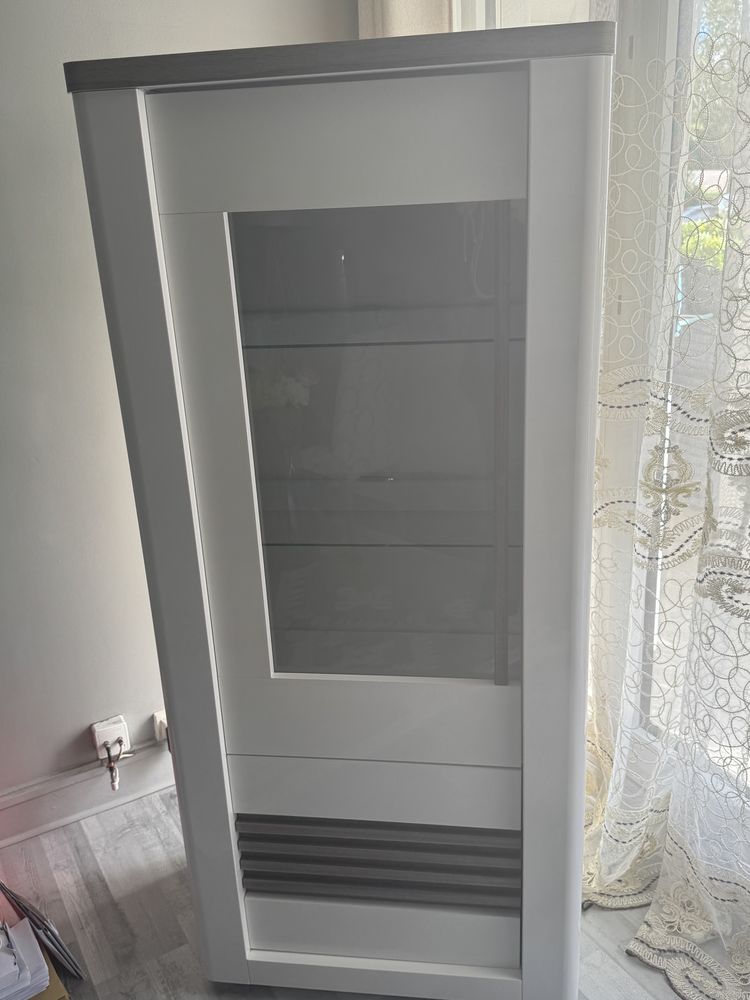 Meuble Vitrine 350 Clamart (92)