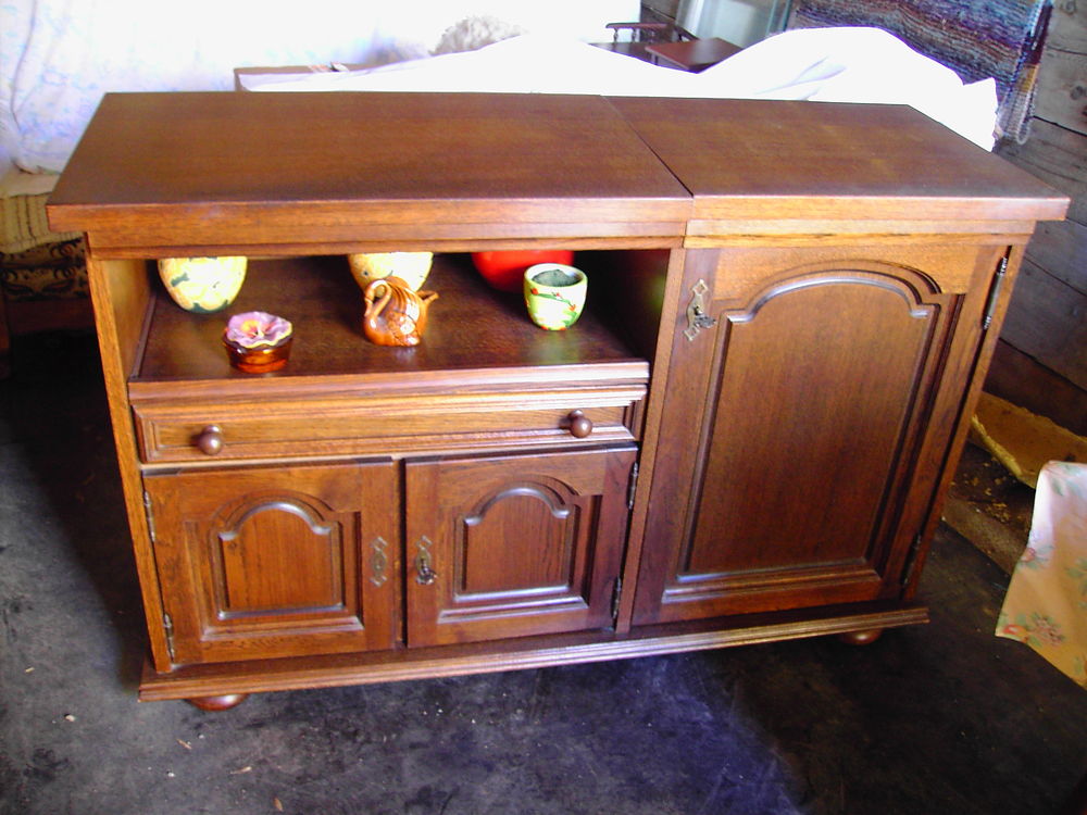 meuble TV . 800 Montgaillard (09)