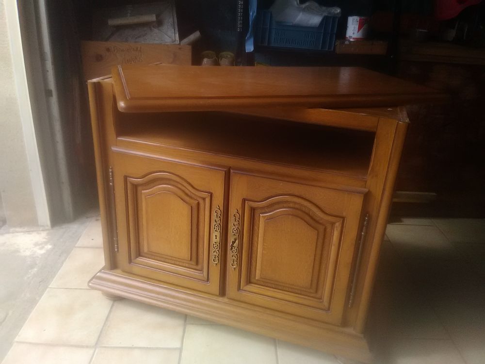 meuble 110 Montreuil-Bellay (49)