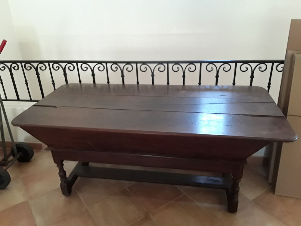 Meuble 100 Roquefort-les-Pins (06)