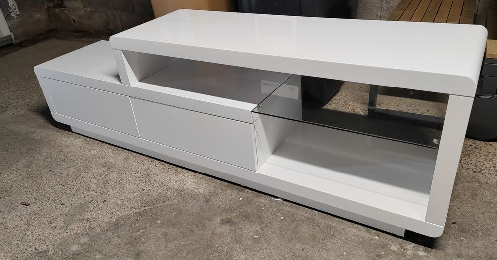 Meuble TV 150 Le Puy St Bonnet (49)