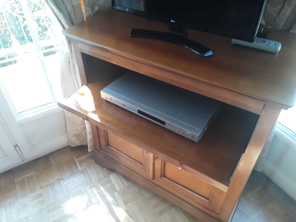 Meuble tv 25 Buxerolles (86)
