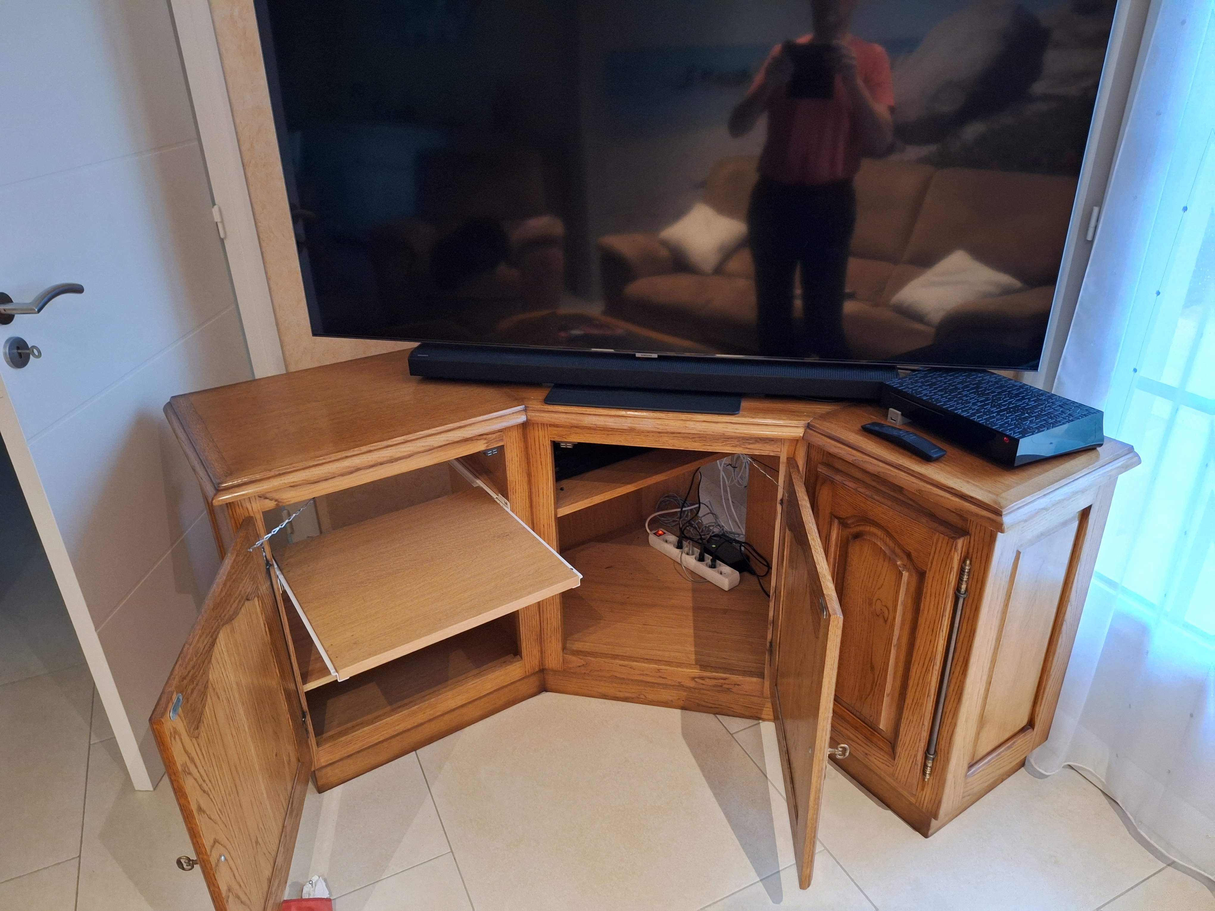 Meuble tv 110 Le Puy St Bonnet (49)