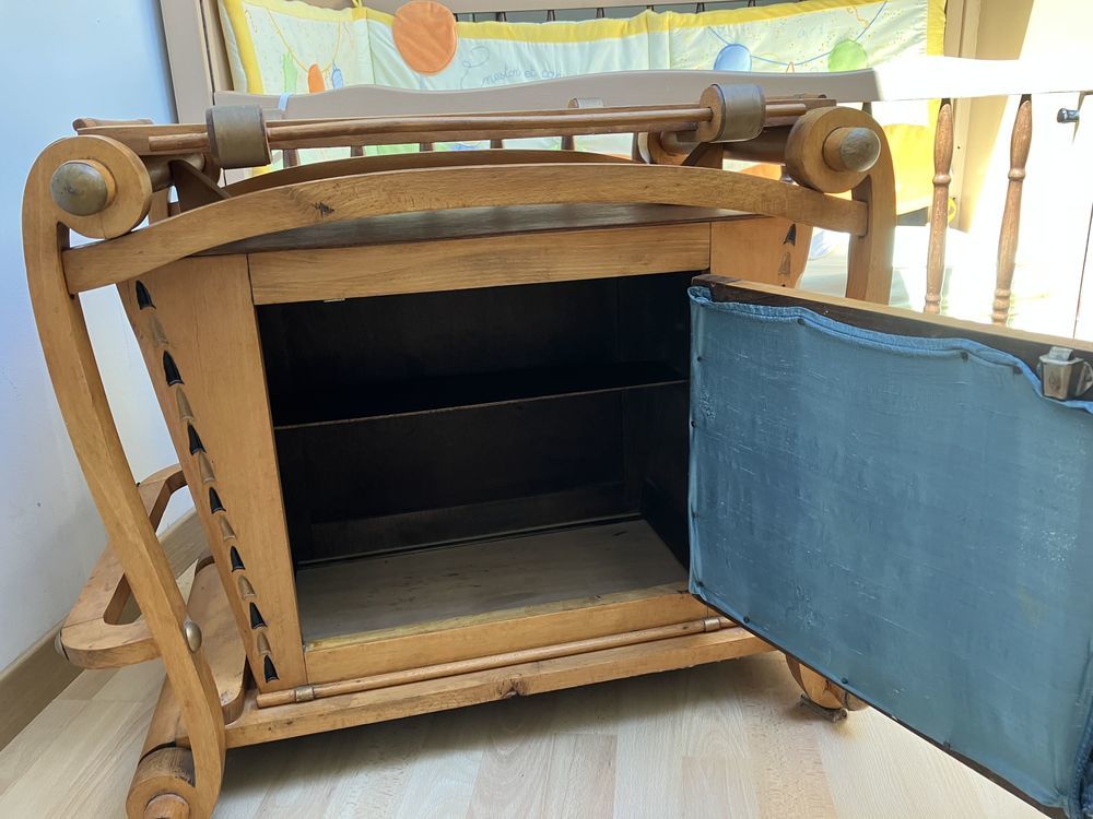 meuble. Bar 150 Les Essarts-le-Roi (78)