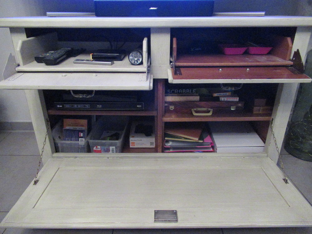 Meuble100% ch�ne customis� pour t�l� ou bar ou rangemen 80 Le Perreux-sur-Marne (94)