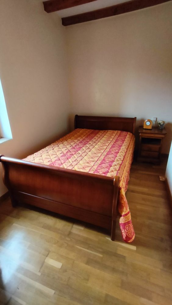 Meubles anciens en bois pour chambre 0 Le Po�t-Laval (26)