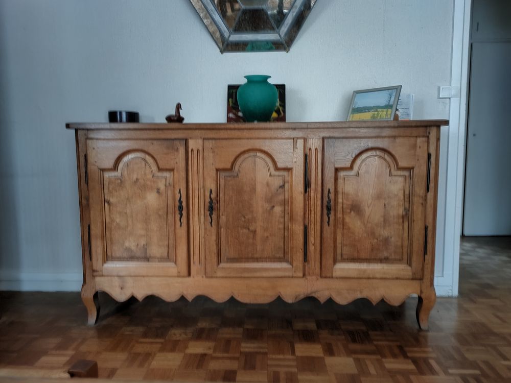 Meubles anciens en ch�ne massif. 350 Nogent-sur-Oise (60)