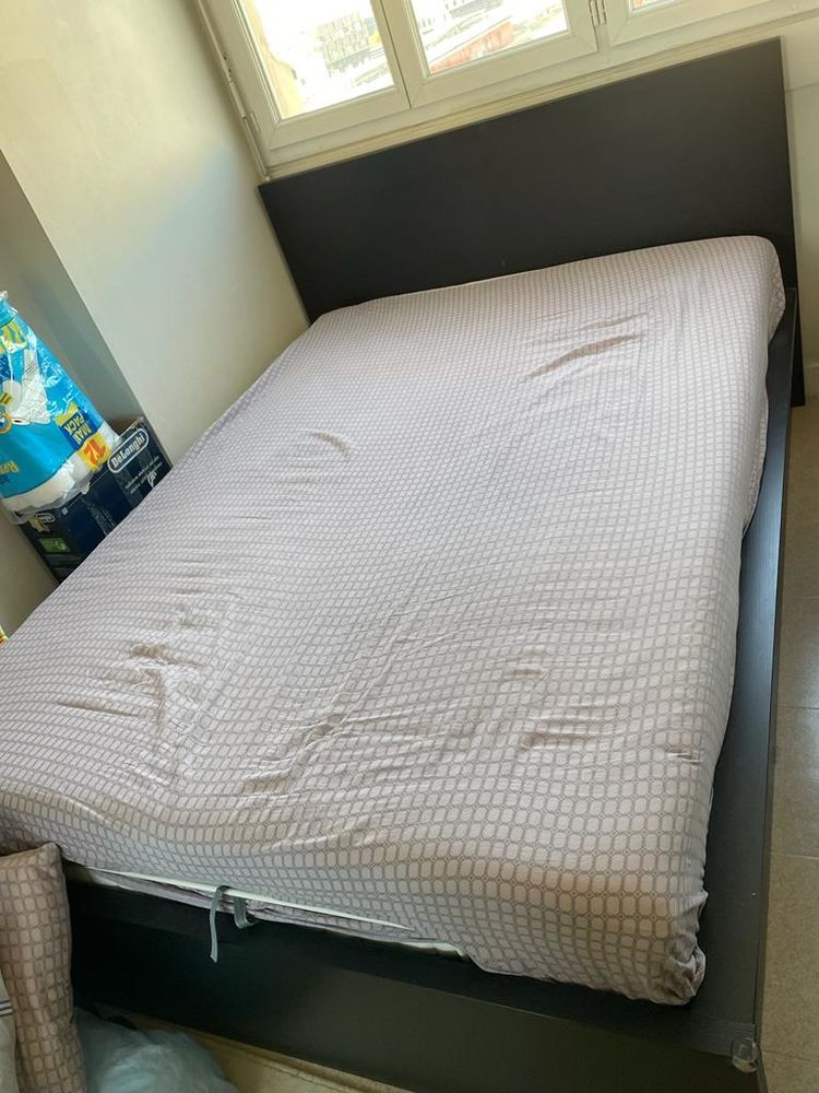 Meubles (Canap�, lit coffre, �lectrom�nager) 550 Paris 19 (75)