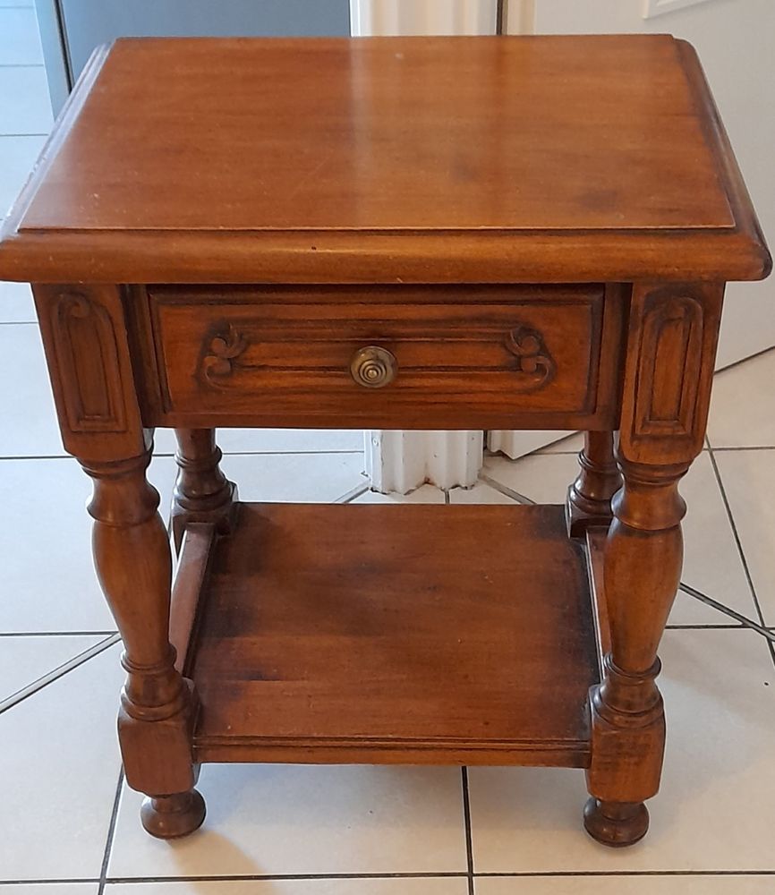 Meubles de Chevet ou meubles d'appoint 10 �chirolles (38)