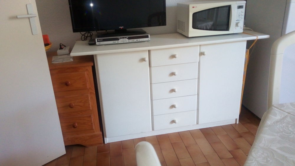 Meubles divers cause changement 0 Le Cap D Agde (34)