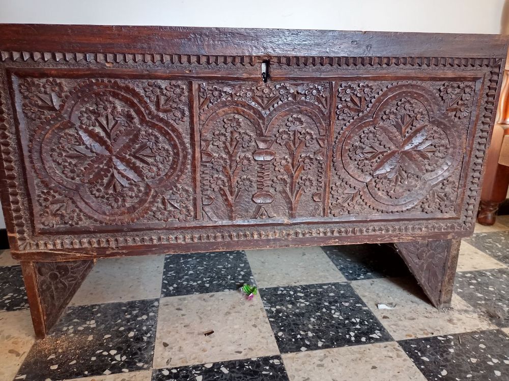 meubles de famille. 0 Oraison (04)