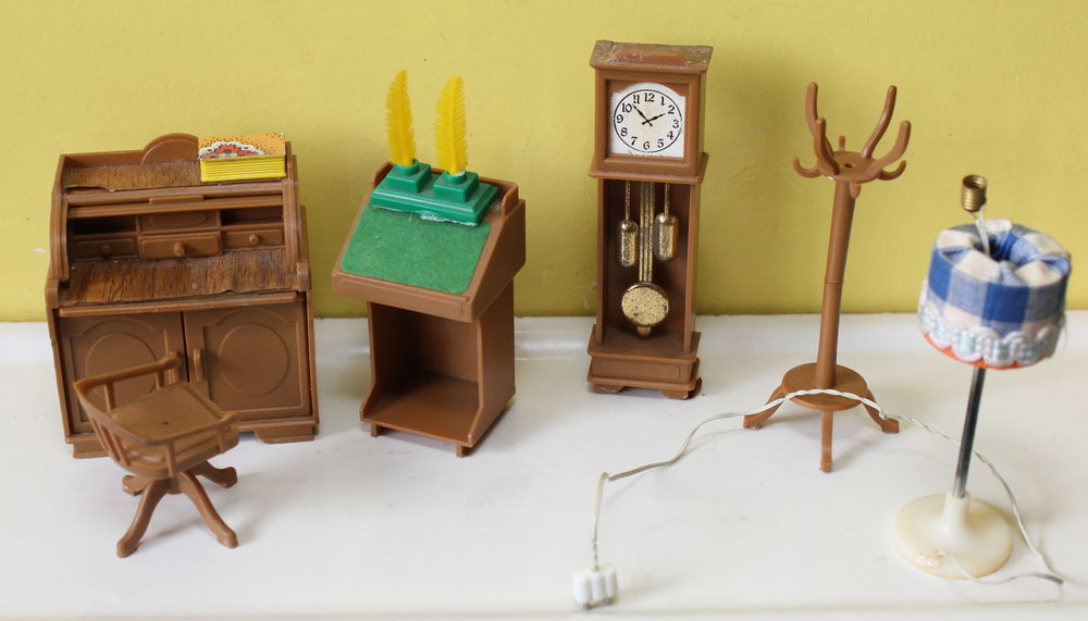 Meubles Maison de Poup�es vintage 70 bureau
vintage 70 30 Issy-les-Moulineaux (92)