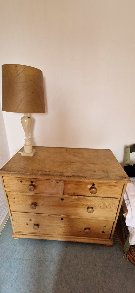 Meubles d'occasion tr�s bon �tat 1300 Buxerolles (86)