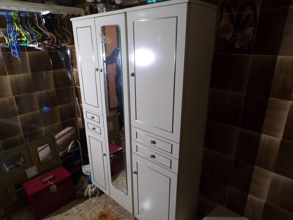 3 Meubles salle de bain 80 Barjac (30)