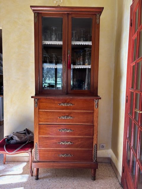 meubles vitrines 500 Aubagne (13)