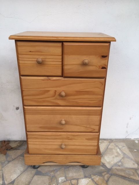 3 meubles en pin 
50 Villenave-de-Rions (33)