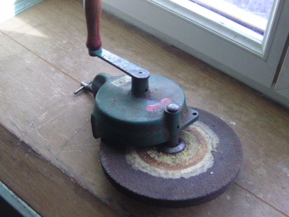 meule pour �tablis 30 Froideconche (70)