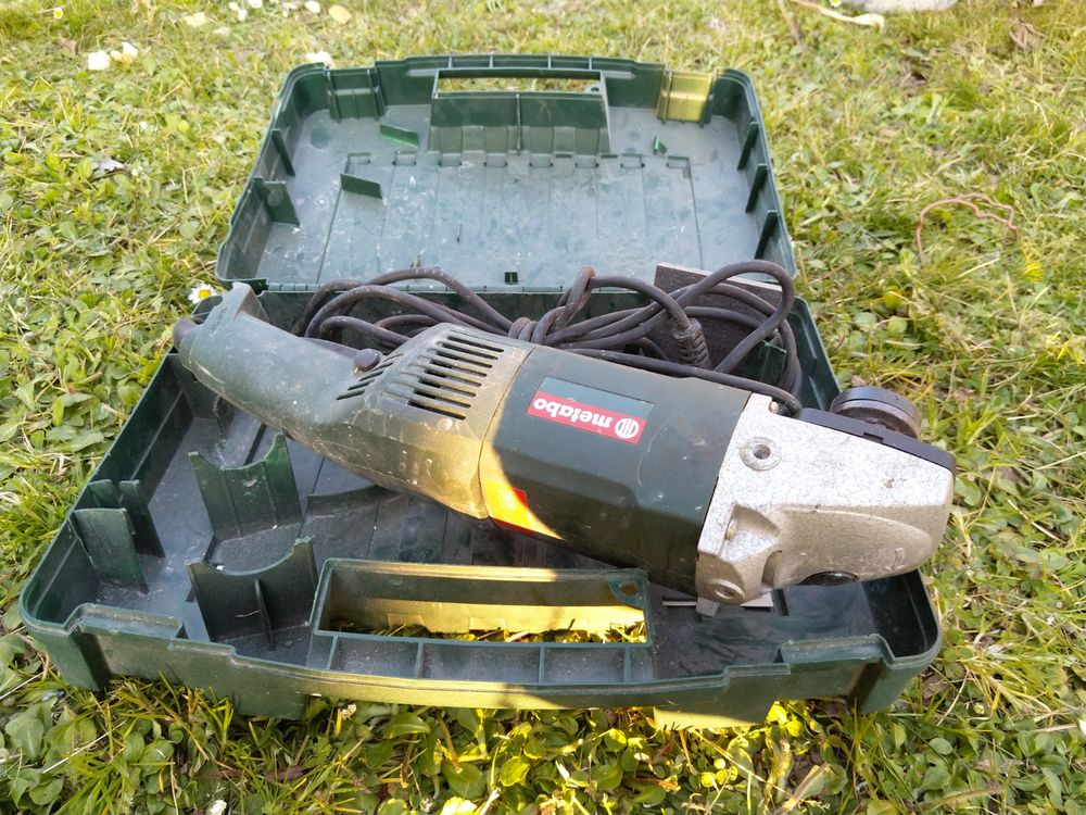 Meuleuse d'angle Metabo
100 Melun (77)