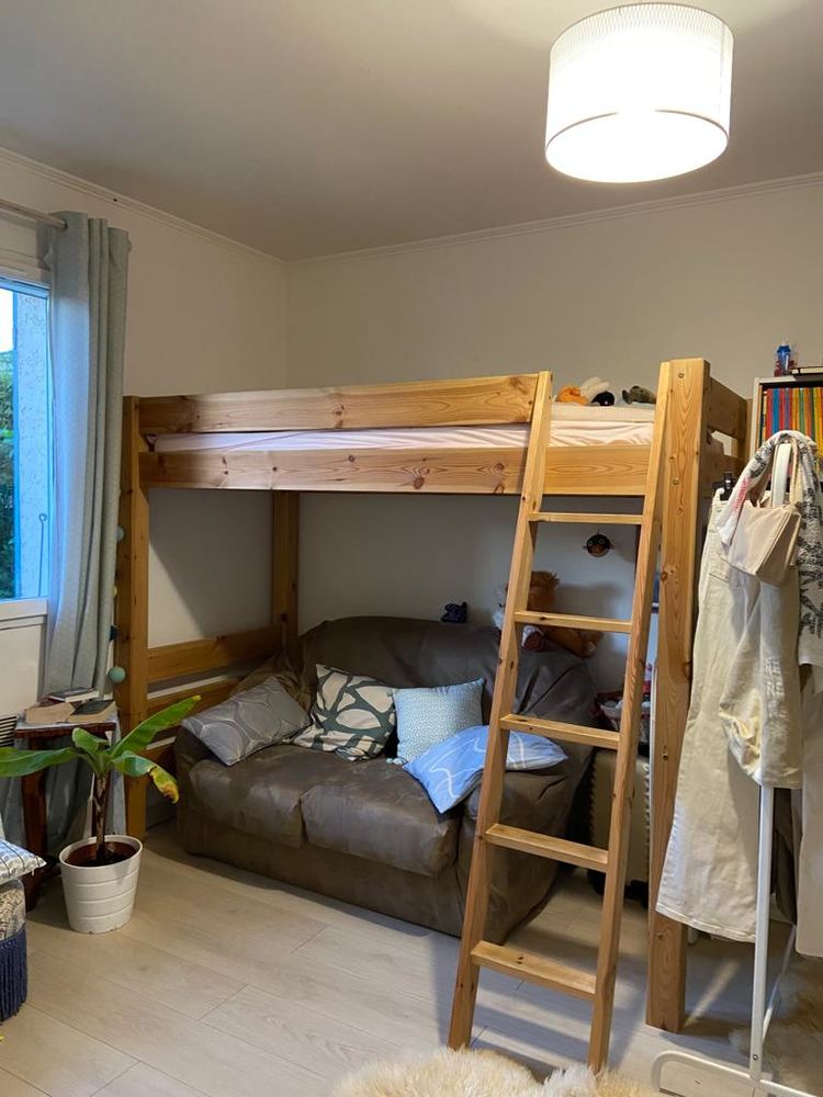 Lit Mezzanine ado adulte bois couleur miel 260 Vendargues (34)