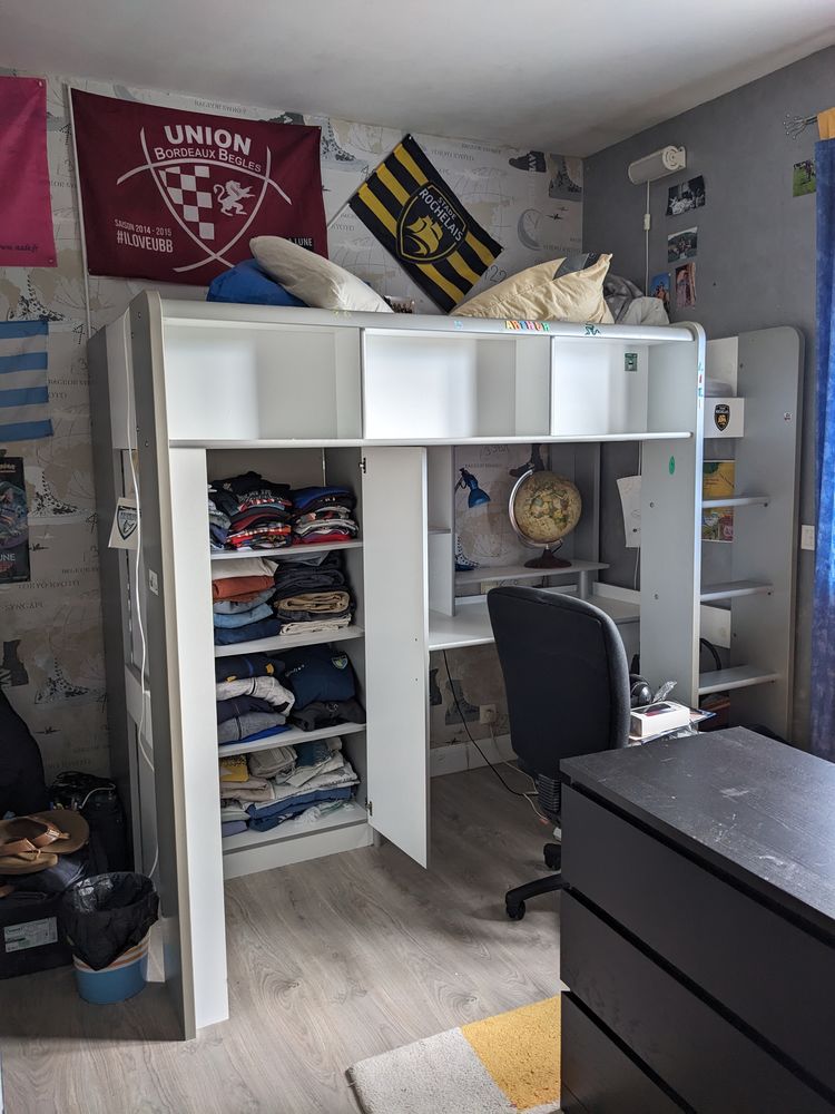 lit mezzanine avec matelas,bureau et armoire int�gr�s 100 Saujon (17)