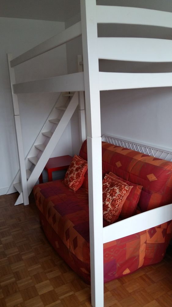 Mezzanine bois laqu� blanc 120 Paris 20 (75)