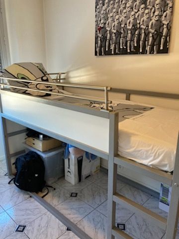  Lit mezzanine  1 place 150 Marseille 10 (13)