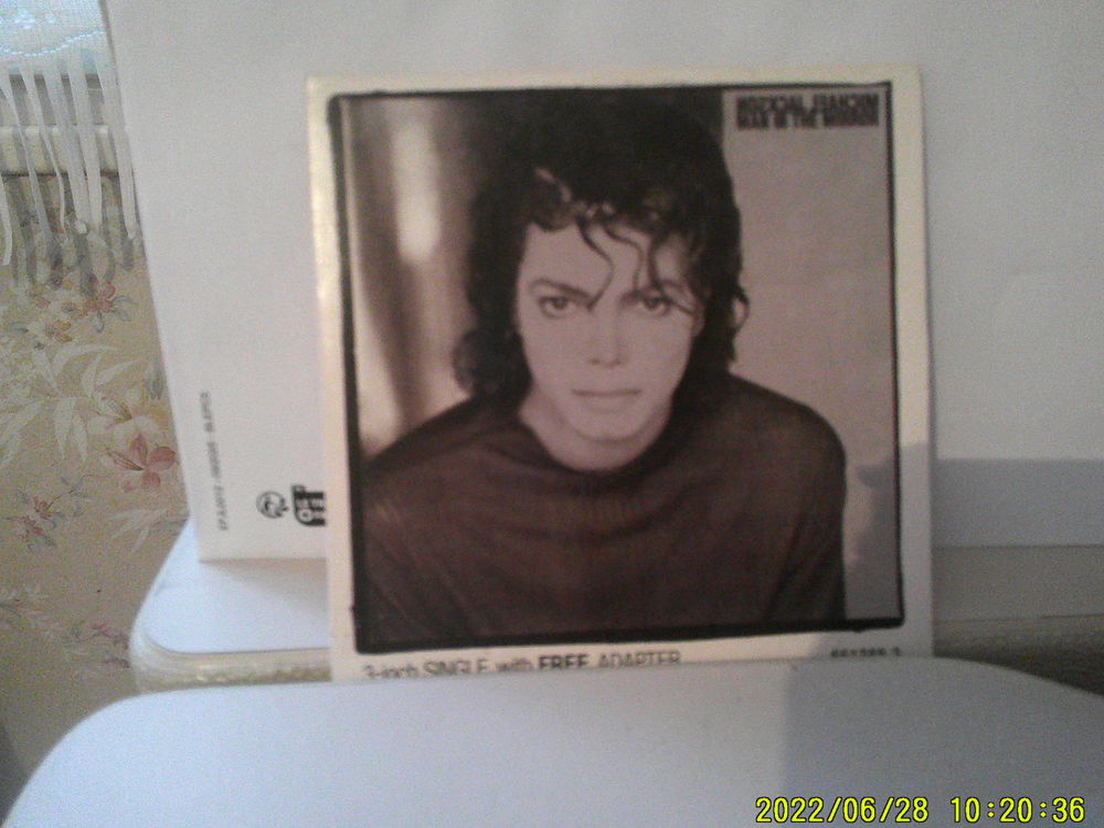 CD - Michael  JACKSON ..    MAN  IN  THE  MIRROR   . 1987 10 Nontron (24)