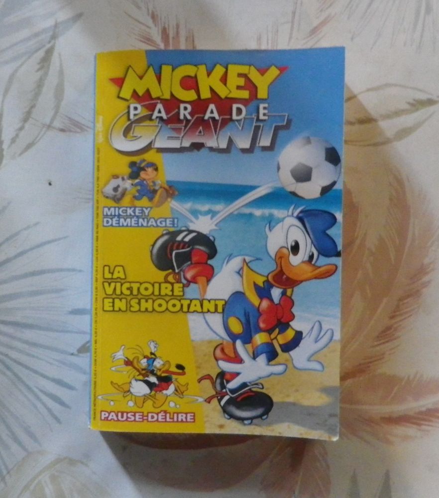 MICKEY PARADE GEANT N�316 2�me trimestre 2010 2 Bubry (56)