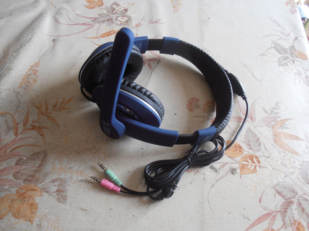 Micro-casque audio avec micro pivotant et r�glage volume fil 15 Aubin (12)