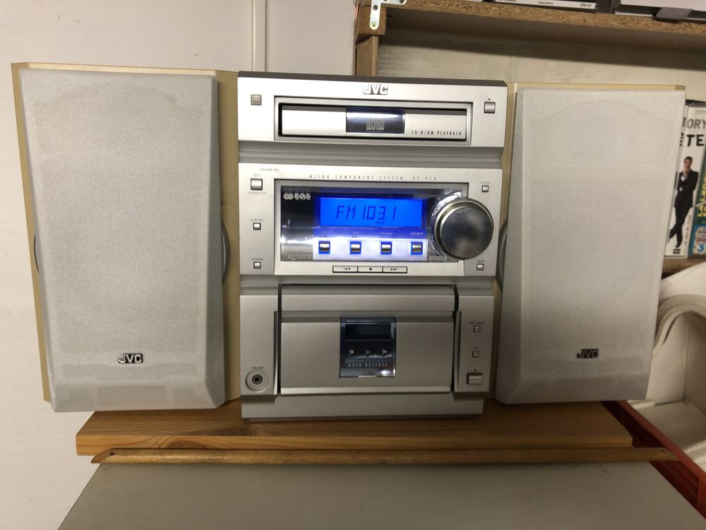 J.V.C. micro-cha�ne hi-fi 70 Verneuil-sur-Seine (78)