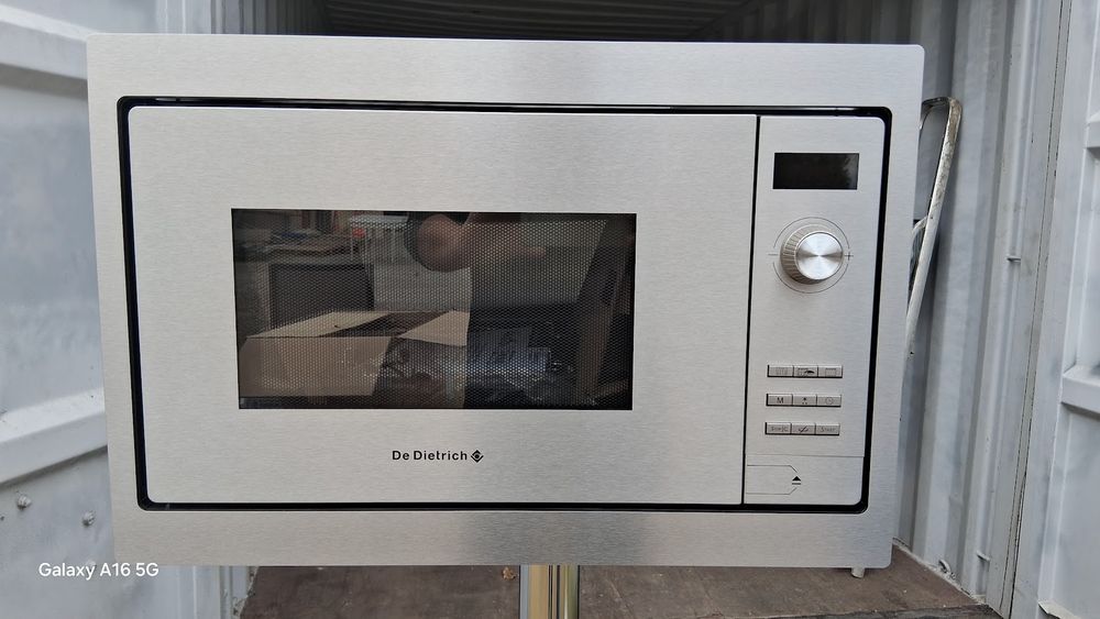 MICRO ONDE FOUR ENCASTRABLE DE DIETRICH 26L 350 Lussac-les-Ch�teaux (86)