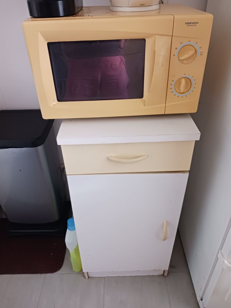 micro onde + meuble 50 Saint-Laurent-du-Var (06)