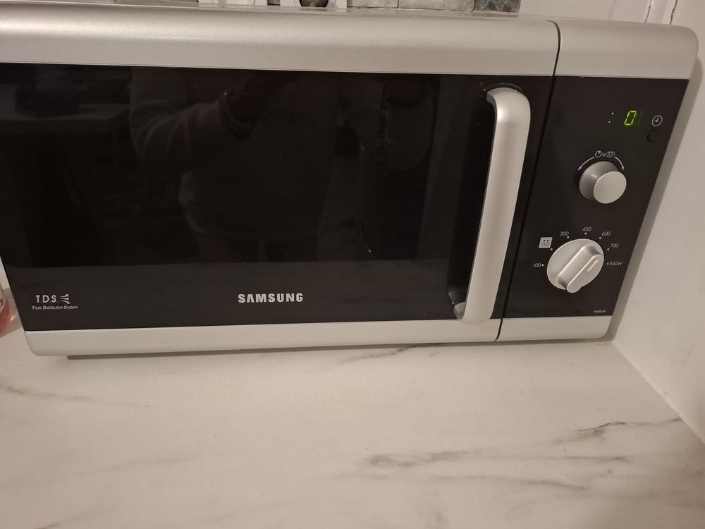 Micro onde Samsung comme neuf 15 Pont-P�an (35)
