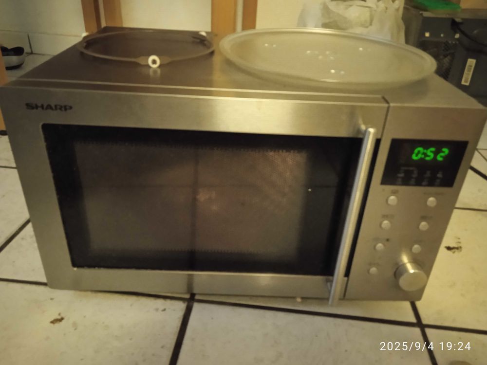 micro onde sharp r28stw fonctionne nickel bonne �tat g�n�ral inox 35 Lyon 6 (69)