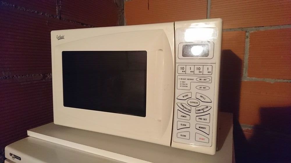 Micro-onde 30 Caz�res (31)