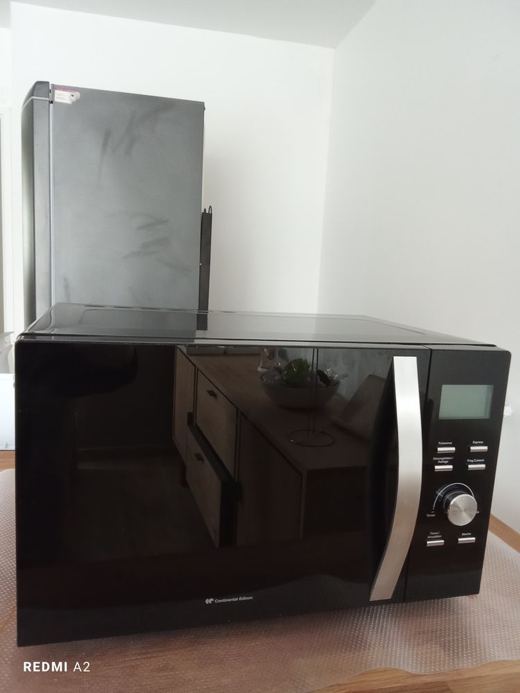 Micro ondes Continental Edison 50 Saint-Thibault-des-Vignes (77)